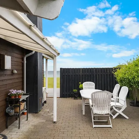 Dimo - 20m From The Sea By Interhome *