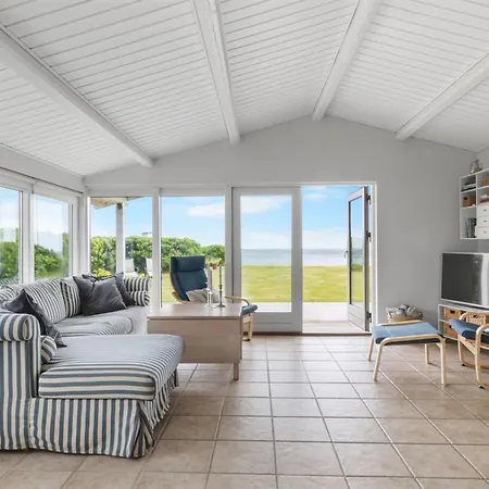 Dimo - 20m From The Sea By Interhome Feriehus
